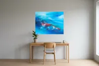 Tableau Abstrait Bleu 121 “Figure Mythique”, peinture originale à l'huile par Régine Gardan, 100 × 80 cm, tableau bleu accroché dans un bureau