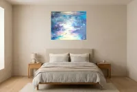 Tableau Abstrait Bleu 202 “Renaissance”, peinture originale à l'huile par Régine Gardan, 91 × 73 cm, tableau bleu accroché dans une chambre