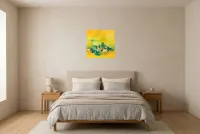 Tableau Abstrait Jaune 111 “Oasis”, peinture originale à l'huile par Régine Gardan, 50 × 50 cm, tableau jaune accroché dans une chambre