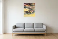 Tableau Abstrait Jaune 235 “Ying Yang”, peinture originale à l'huile par Régine Gardan, 60 × 73 cm, tableau jaune accroché dans un salon