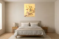 Tableau Abstrait Jaune 40 “Cinq Terres”, peinture originale à l'huile par Régine Gardan, 65 × 80 cm, tableau jaune accroché dans une chambre