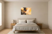 Tableau Abstrait Jaune 66 “l’Espoir”, peinture originale à l'huile par Régine Gardan, 70 × 50 cm, tableau jaune accroché dans une chambre
