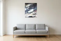 Tableau Abstrait Noir 167 “Mer De Glace”, peinture originale à l'huile par Régine Gardan, 60 × 73 cm, tableau noir accroché dans un salon
