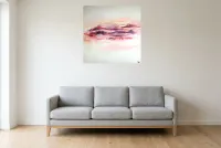 Abstract Schilderij Roze 196 “La Paix”, origineel schilderij in olieverf door Régine Gardan, 80 × 80 cm, roze schilderij opgehangen in een woonkamer