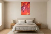 Tableau Abstrait Rouge 133 “île de Pâques”, peinture originale à l'huile par Régine Gardan, 60 × 90 cm, tableau rouge accroché dans une chambre