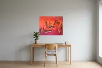 Tableau Abstrait Rouge 54 “Vision”, peinture originale à l'huile par Régine Gardan, 80 × 65 cm, tableau rouge accroché dans un bureau