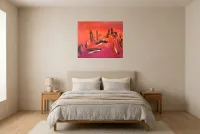 Tableau Abstrait Rouge 54 “Vision”, peinture originale à l'huile par Régine Gardan, 80 × 65 cm, tableau rouge accroché dans une chambre