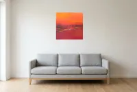 Tableau Abstrait Rouge 61 “Champ”, peinture originale à l'huile par Régine Gardan, 60 × 60 cm, tableau rouge accroché dans un salon