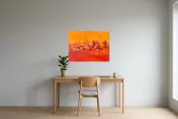 Tableau Abstrait Rouge 94 “Faune et Flore”, peinture originale à l'huile par Régine Gardan, 80 × 60 cm, tableau rouge accroché dans un bureau
