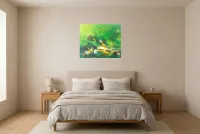 Tableau Abstrait Vert 64 “Plénitude”, peinture originale à l'huile par Régine Gardan, 73 × 60 cm, tableau vert accroché dans une chambre