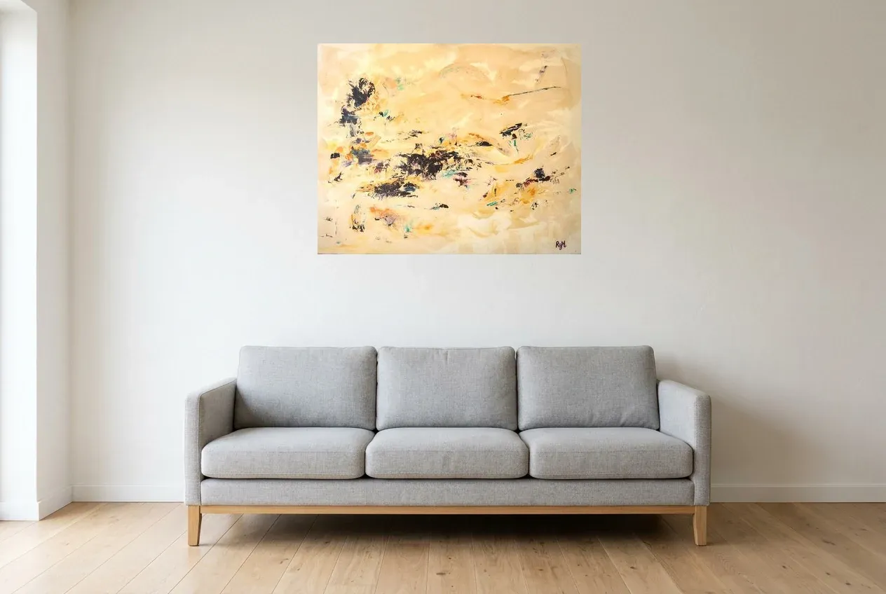 Pintura Abstracta Amarillo 8 “Mirage”, pintura original al óleo de Régine Gardan, 91 × 73 cm, colgado en un salón
