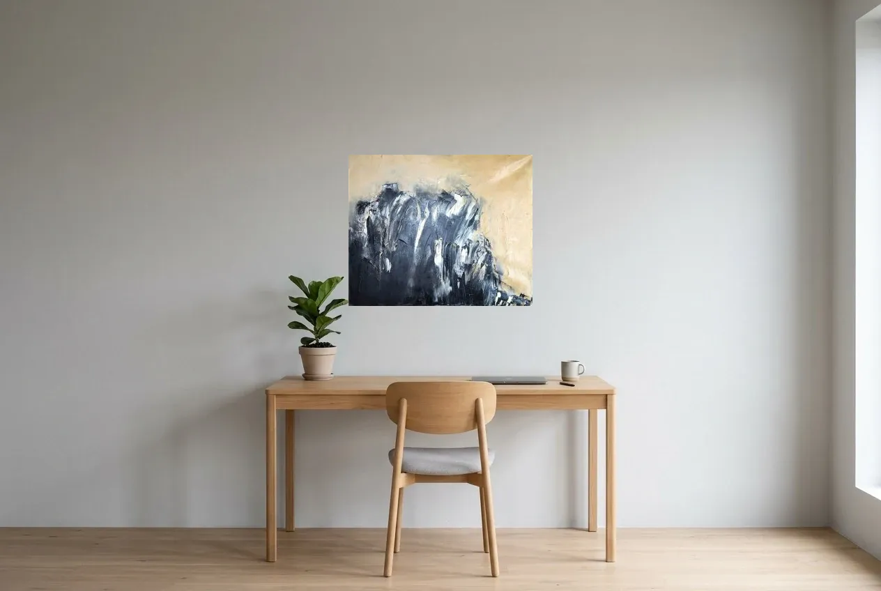 Cuadro Abstracto Negro 170 “Onyx”, pintura original al óleo de Régine Gardan, 73 × 60 cm, colgado en un despacho