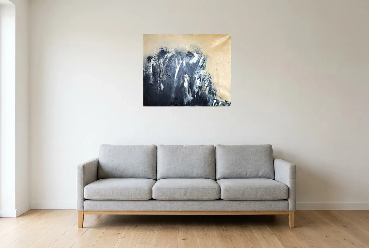 Cuadro Abstracto Negro 170 “Onyx”, pintura original al óleo de Régine Gardan, 73 × 60 cm, colgado en un salón