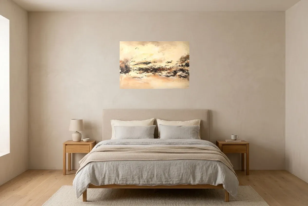 Cuadro Abstracto Negro 57 “Hiver Éternel”, pintura original al óleo de Régine Gardan, 80 × 55 cm, colgado en un dormitorio