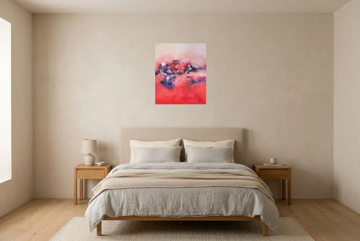 Cuadro Abstracto Rojo 129 “Pensées”, pintura original al óleo de Régine Gardan, 50 × 60 cm, colgado en un dormitorio