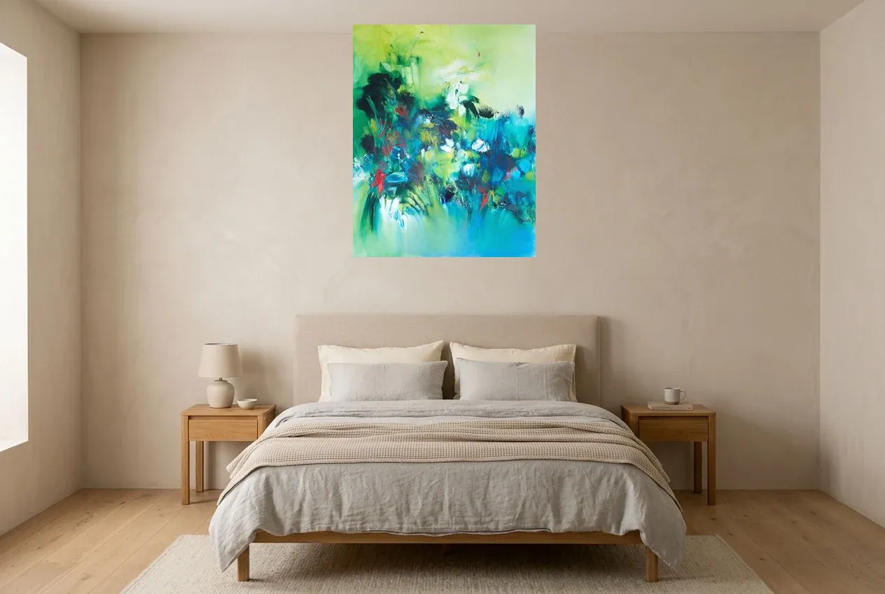 Cuadro Abstracto Verde 124 “Fraicheur”, pintura original al óleo de Régine Gardan, 73 × 93 cm, colgado en un dormitorio